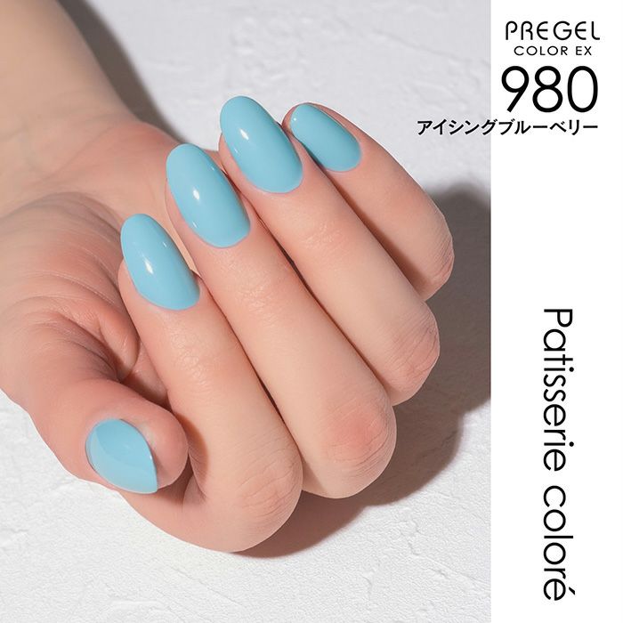 上品＆抜け感のある夏ネイルが好印象